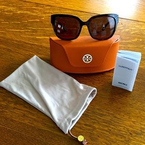 TORY BURCH sunglasses - tortoise shell